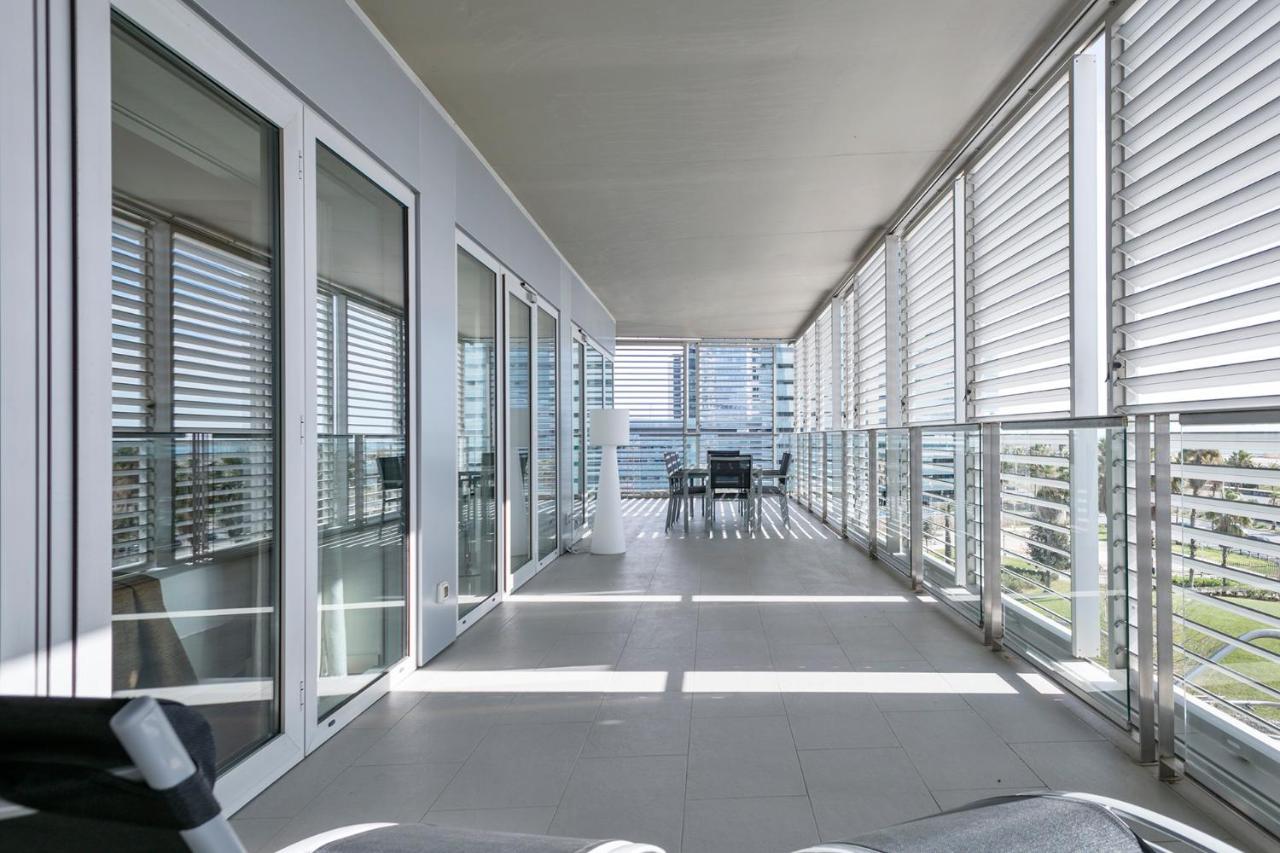 Alcam Llum Deluxe Apartment Barcelona Ngoại thất bức ảnh