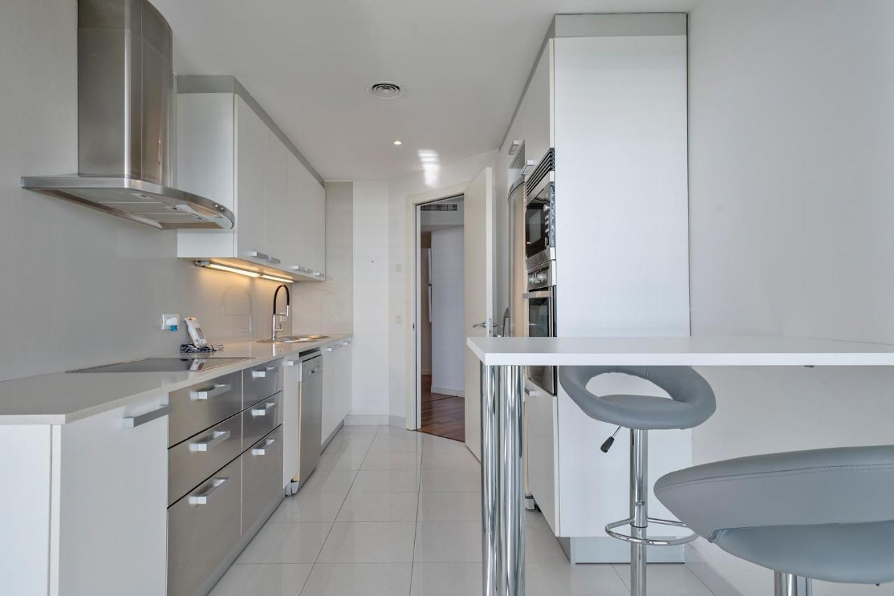 Alcam Llum Deluxe Apartment Barcelona Ngoại thất bức ảnh