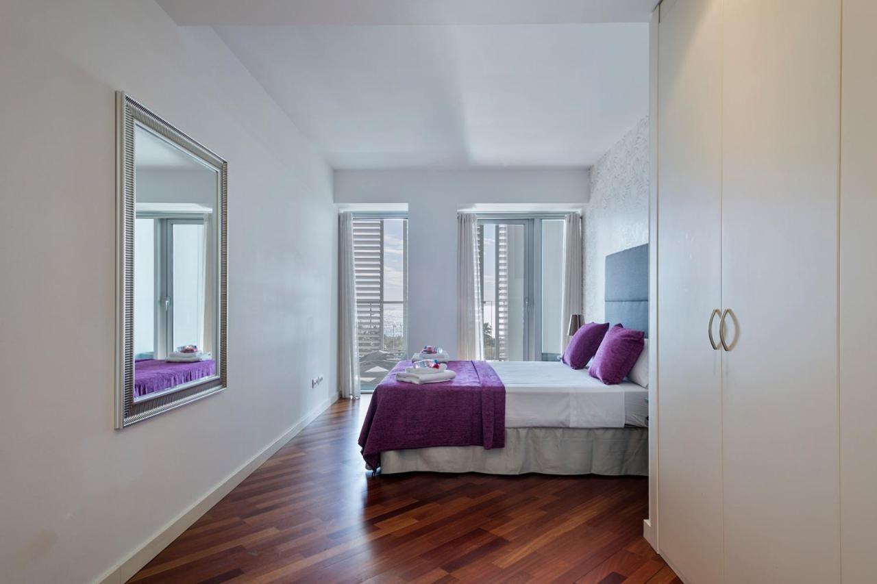 Alcam Llum Deluxe Apartment Barcelona Ngoại thất bức ảnh